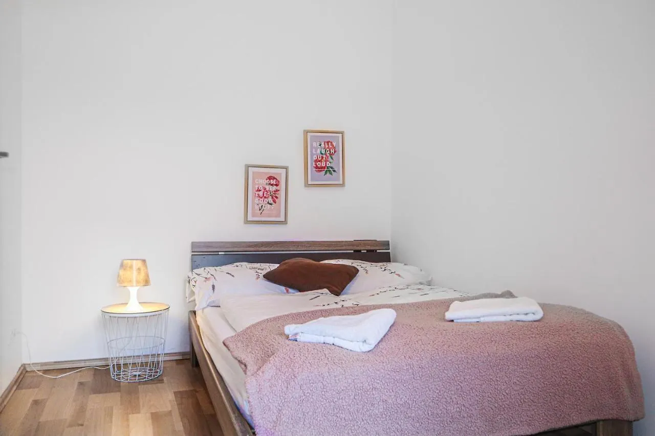 Bright & Stylish, 2 Neighboring Apartments - 4Brs Vídeň Rakousko