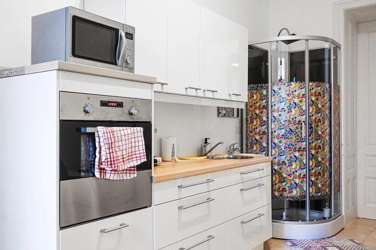 וינה Bright & Stylish, 2 Neighboring Apartments - 4Brs